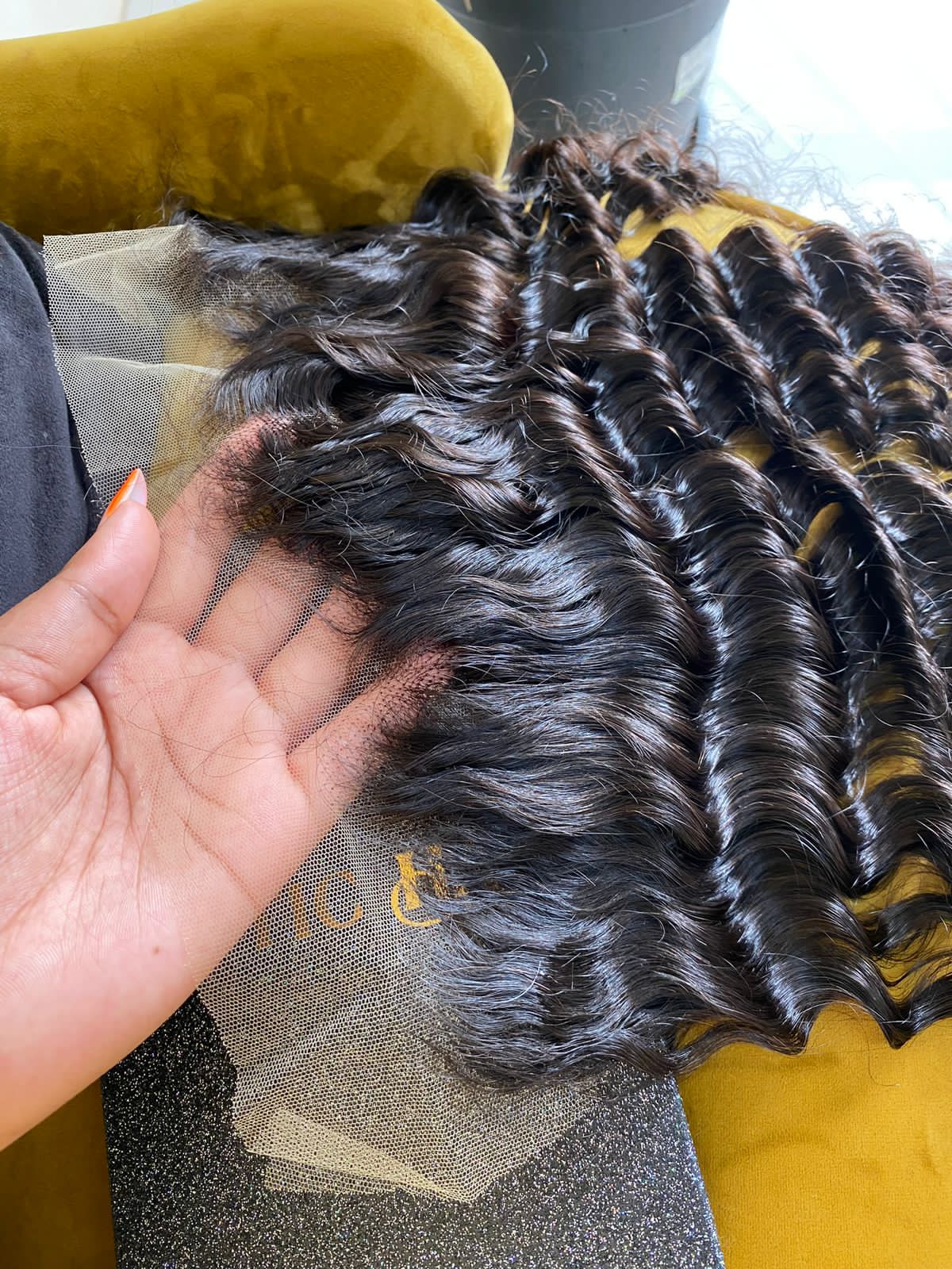 Normal Lace Closures